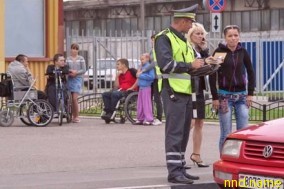 Акция по выявлению лжеинвалидов «Свободная парковка» ,возле торгового центра «Эвиком» в Витебске