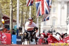 Двойная победа британцев в Лондонском марафоне колясочников 2012