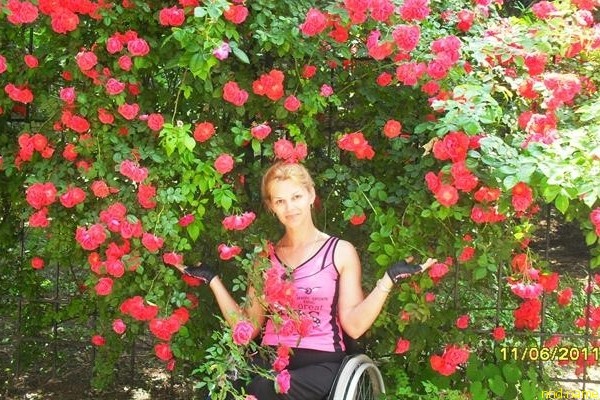 Ирина Петровская победительница IV конкурса красоты для девушек в инвалидных колясках «Красота без ограничений-2012»