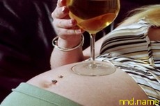 Жительницы ЮАР пьют во время беременности
