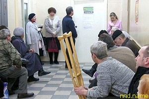 Белорусам приходится все больше платить за бесплатную медицину