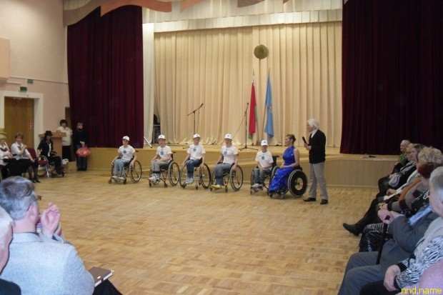 3 декабря 2013 года школа танцев "Дар" МОО "Откровение" выступала на концерте в "Специализированном доме для престарелых и инвалидов №1 в г. Минске"
