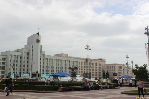 Экскурсия по площади Независимости в городе Минске