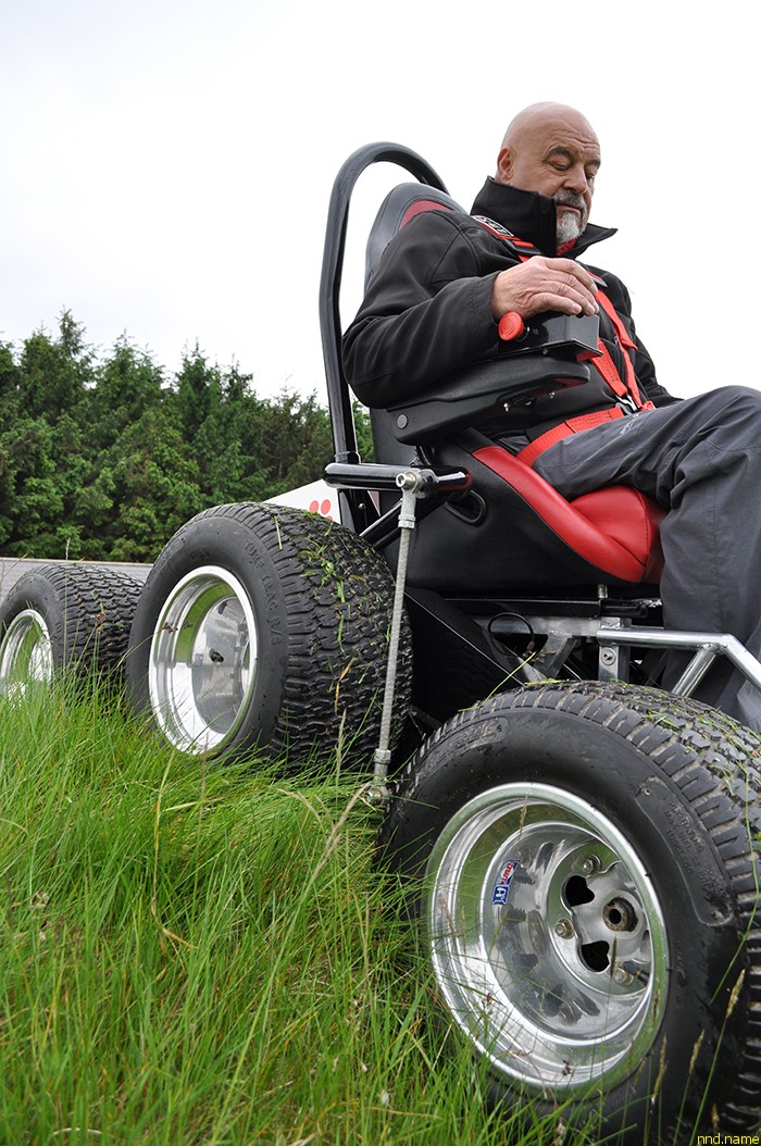 HexHog ATV – электроколяска внедорожник для инвалидов