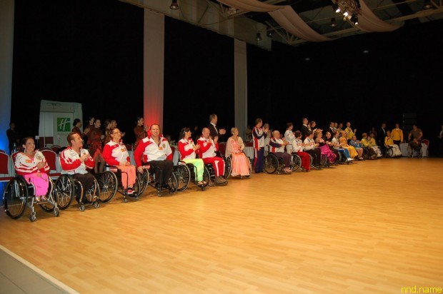 Международные соревнования по танцам на колясках в Сербии