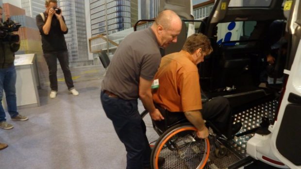 Lada Largus - авто для миллионеров с инвалидностью