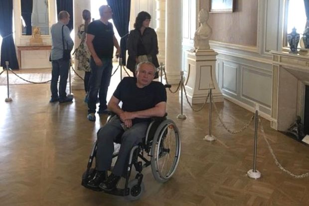 Инвалид-колясочник проехал на автомобиле от Новосибирска до Севастополя