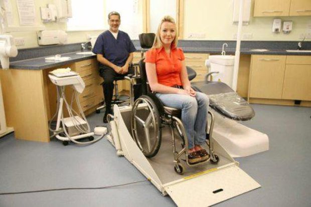 Стоматологическое кресло для колясочников