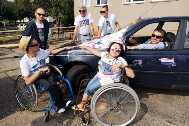Белорусы с инвалидностью разбивают стереотипы автопробегом по Европе