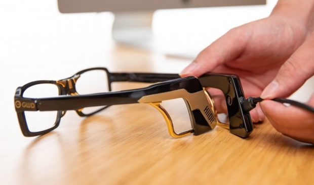 Необычные очки HiiDii Glasses можно использовать вместо компьютерной мышки
