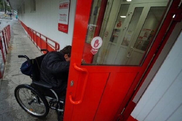 Хабаровчанин украл у родной матери инвалидную коляску