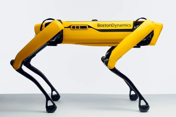 Собака-робот Spot от Boston Dynamics