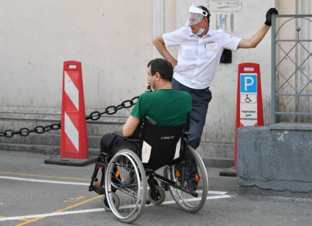 Будни людей с инвалидностью в «дружелюбной среде»