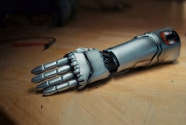 Бионическая рука из Cyberpunk 2077