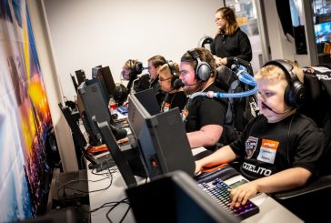Первая пара-команда Швеции по киберспорту