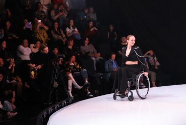 Модный показ с участием моделей с инвалидностью