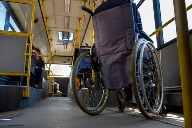 О запрете высаживать из транспорта людей с инвалидностью без билета