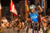 Чемпионат Ironman преодолела женщина-колясочница