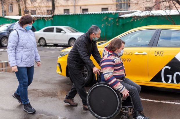 «Яндекс» предоставит бесплатное такси подопечным НКО