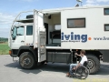 0031-handicapped48_031